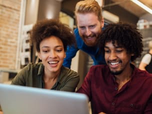 Advertiser schauen sich Awins neue Partner Discovery an