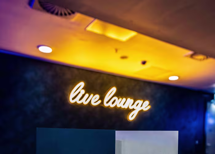 Live Lounge Suite