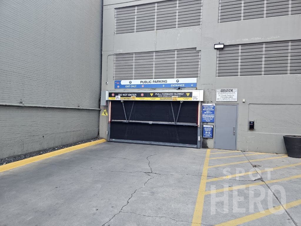 Photo of 1212 S Michigan Ave